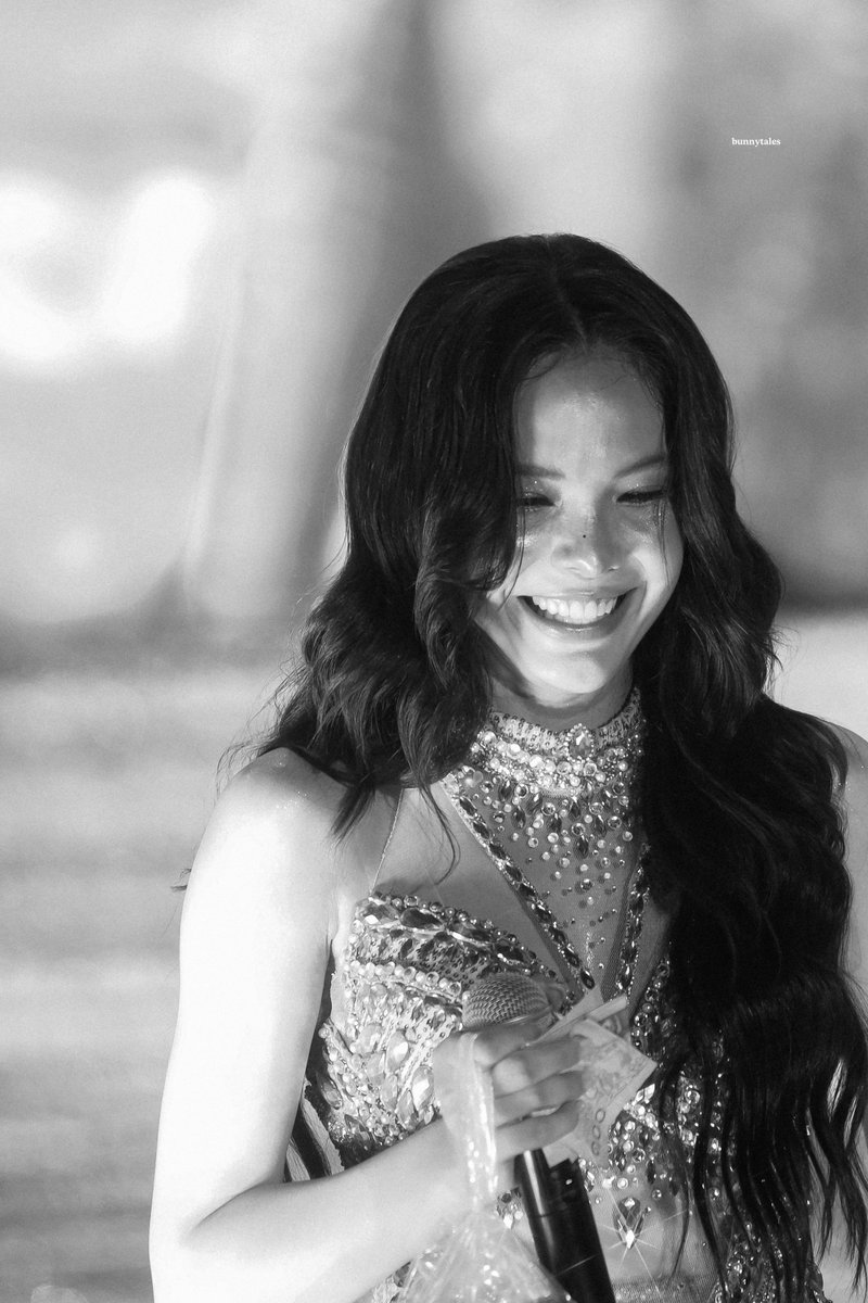 𝐛𝐮𝐧𝐧𝐲𝐭𝐚𝐥𝐞𝐬 tweet media