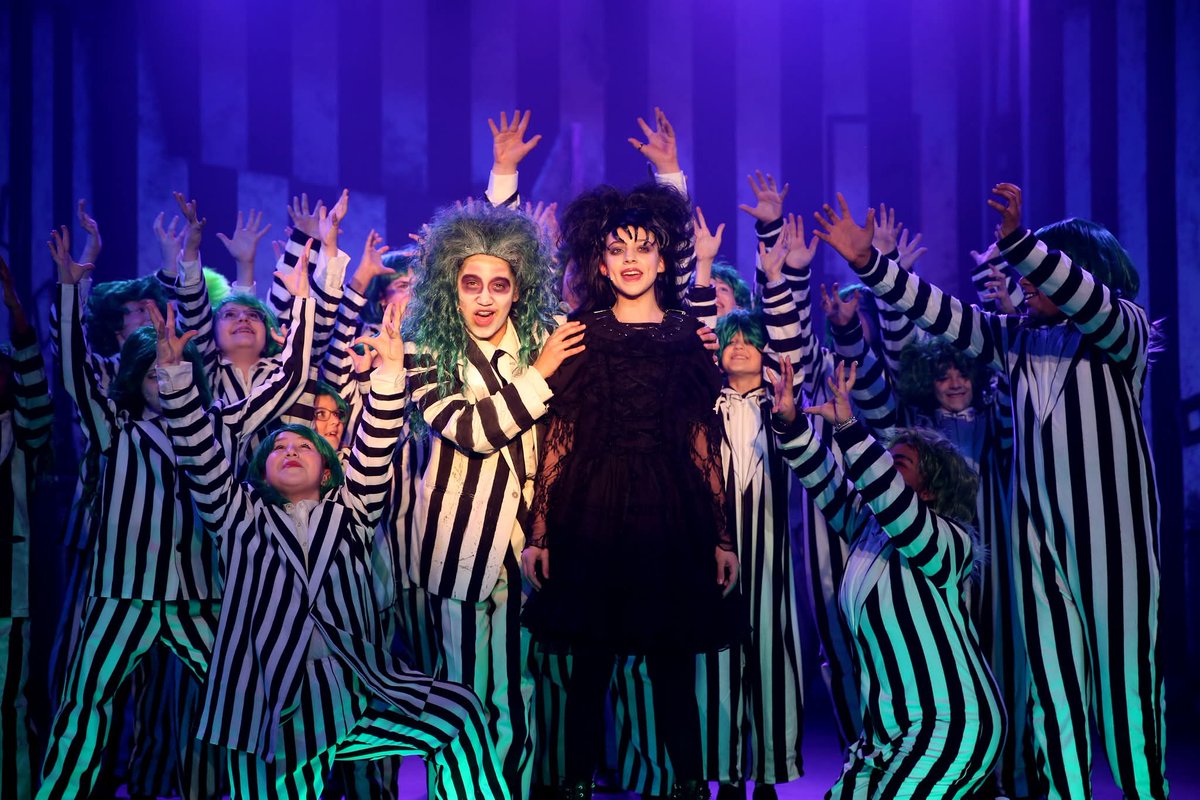 PMTMusicals's tweet photo. 𝐈𝐓'𝐒 𝐒𝐇𝐎𝐖𝐓𝐈𝐌𝐄!💚💜
Happy opening to our students presenting Beetlejuice JR.!

Performances tonight thru the weekend at the Gargaro Theater. Tickets: https://t.co/nPTrMd1V19

📸 Jake Emmerling https://t.co/eP3pP6Id1t