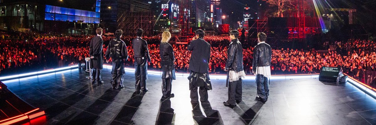 jongsuk4213's tweet photo. カムバの為にNetflix契約した
おすすめドラマがないようなので
バンタンカムバだけを毎日見続けている

ライブまでには完璧に歌えるようになる掛け声だって完璧だよ
あ！私チケットないんだった😭
このライブが見られないんだ

マジショから7年も待ち続けているのに会えないなんて辛すぎる😭 https://t.co/3nsLacasJu
