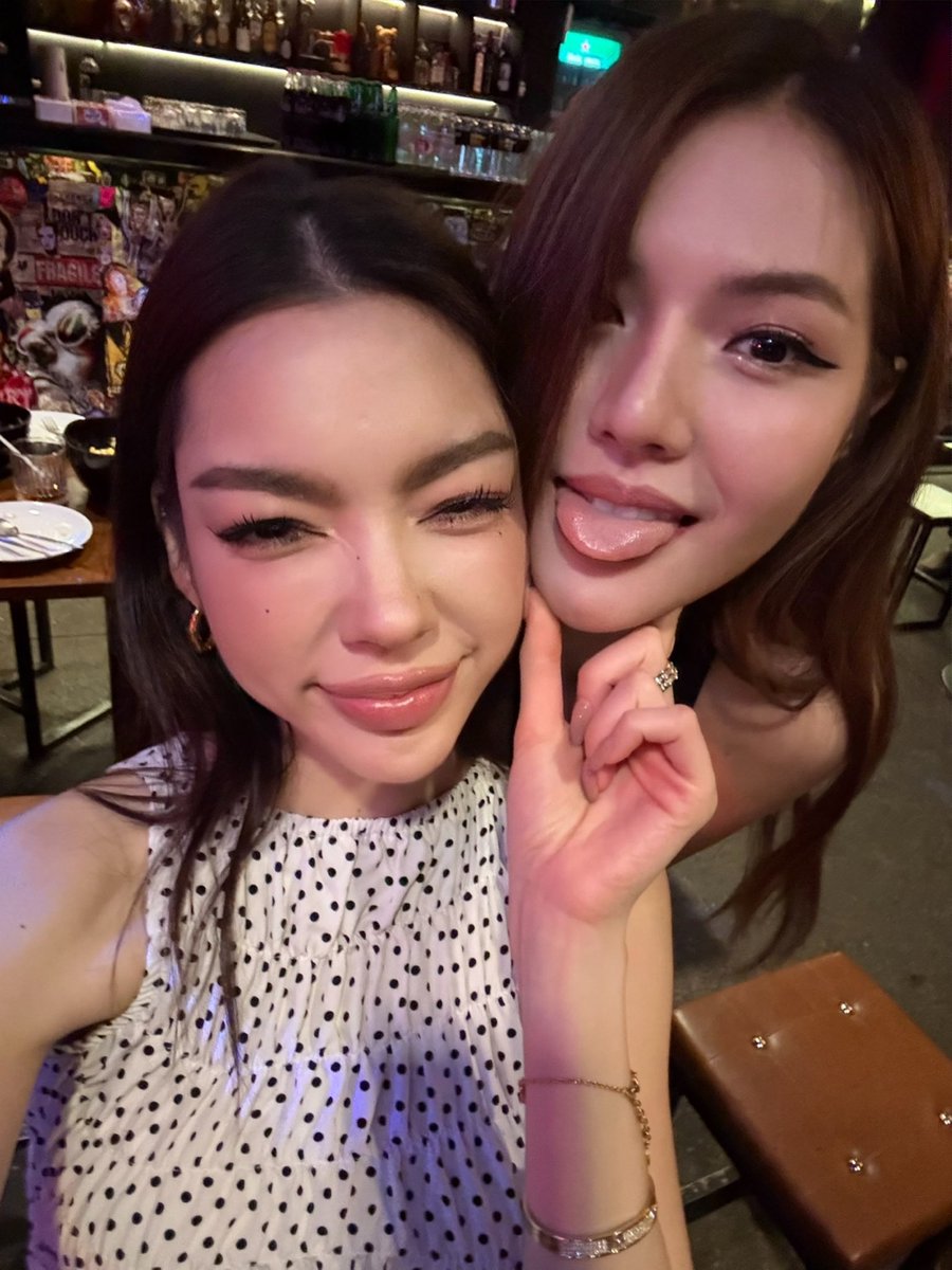 𝑠𝑜𝑚𝑒𝑑𝑎𝑦 ྀི tweet media