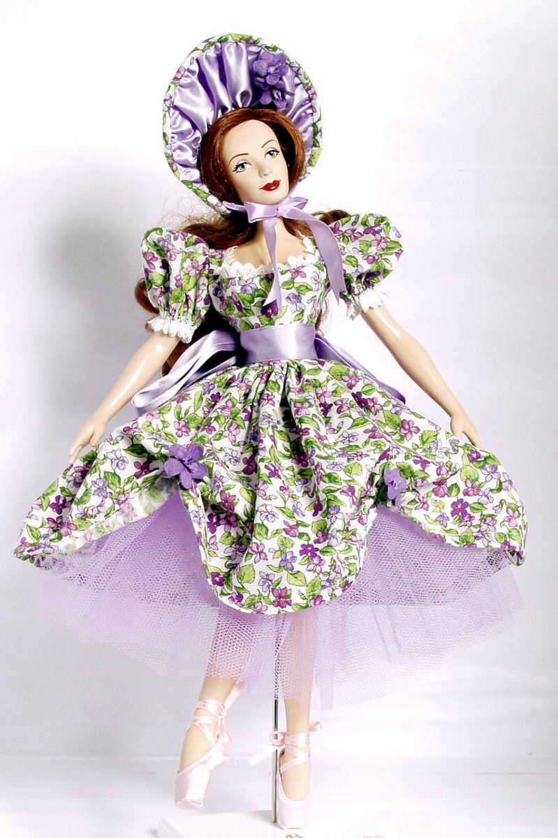 Angeliqueminis's tweet photo. More lovely violets, this time modelled by 16" Clea Bella Ballerina doll. https://t.co/U4wgdV7951