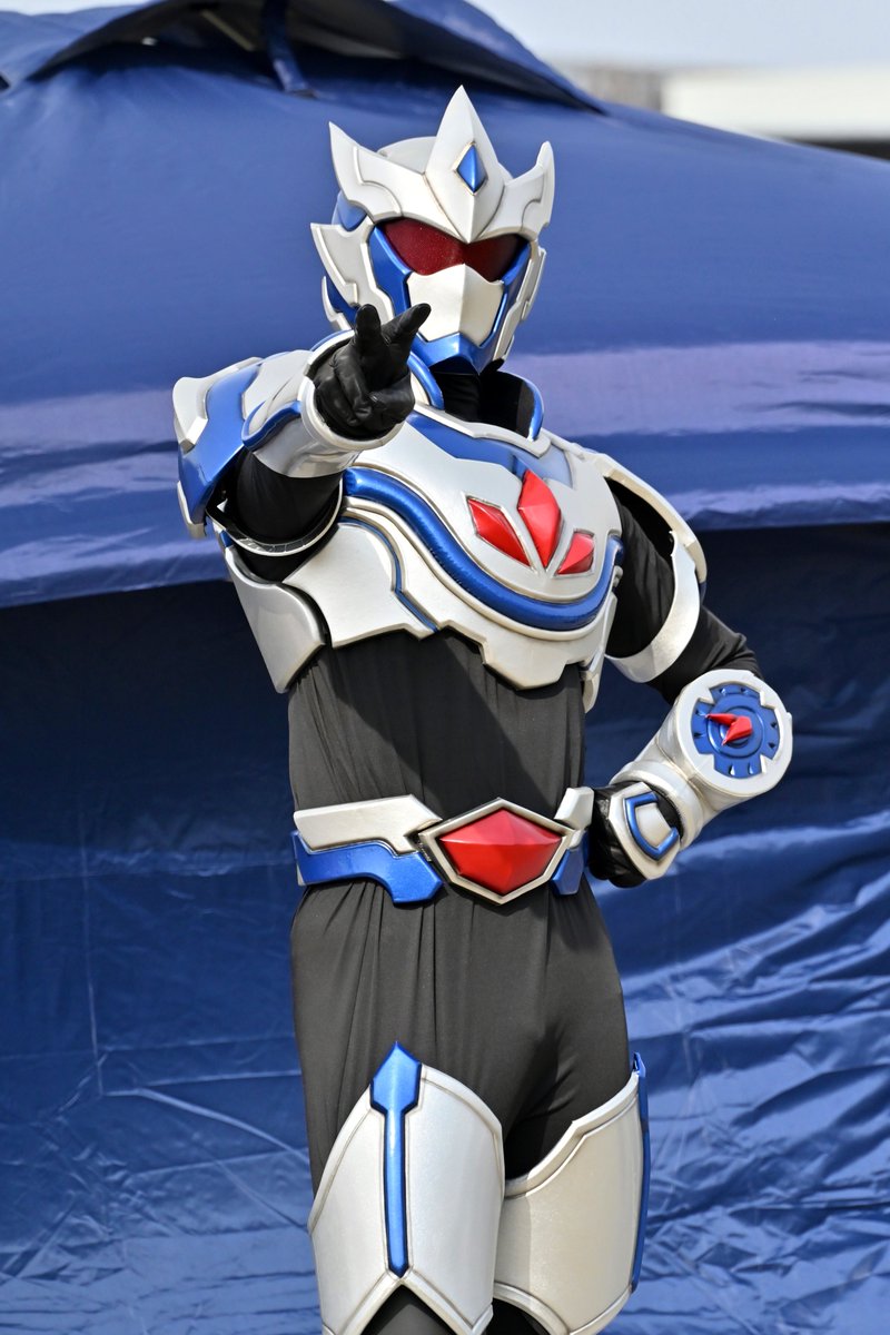 ズッポシ tweet media