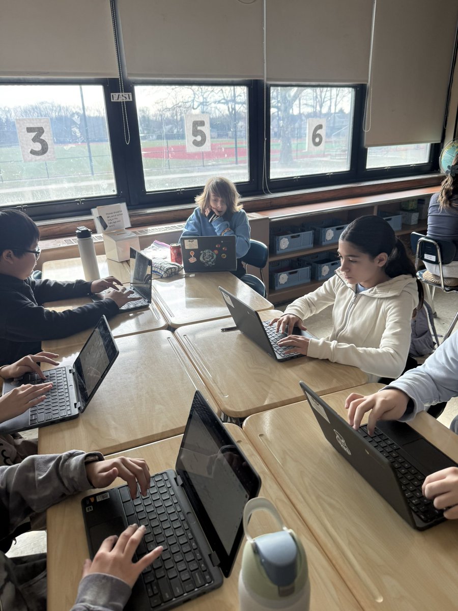 Ms. Schnabel tweet media