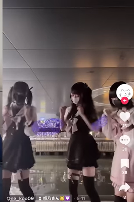 しゃにむに tweet media