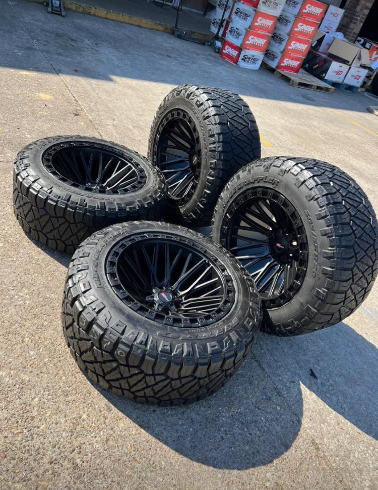 KevinLinds19589's tweet photo. Rims for Chevy, Ford, GMC, Yukon, Tahoe, Suburban, Avalanche, Nissan Titan, Toyota Tacoma, 6 universal lugs, 20x12, new with used 305/55R20 tires. Price is $850
Shipping available https://t.co/DcS5b87J8v