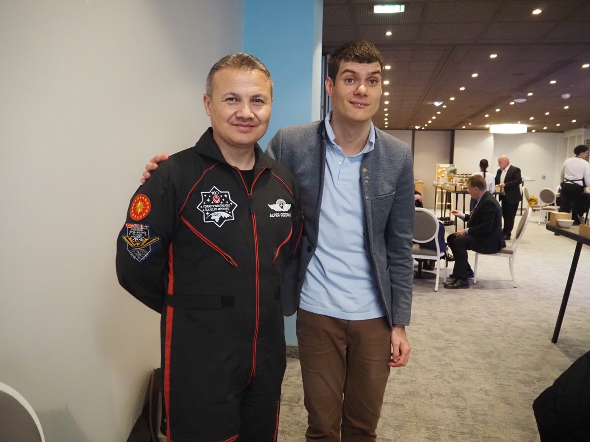 bossard_joris's tweet photo. Hier soir, j’ai eu le plaisir de rencontrer @TURKastro au #NEWCAPEventCenter, à l’occasion d’un cocktail organisé dans le cadre du #IAFSpringMeetings2026, qui s’est tenu du 24 au 26 mars 2026.
#AlperGezeravcı est le premier astronaute turc à s’être rendu dans l’espace, lors de la mission #Ax3 de @Axiom_Space.
Les IAF Spring Meetings sont les réunions de printemps de l’@iafastro, qui rassemblent chaque année en mars la communauté spatiale à Paris.
Pendant trois jours, les comités administratifs et techniques de l’#IAF se réunissent, tandis que le Comité international du programme sélectionne les résumés qui seront présentés lors du #InternationalAstronauticalCongress.