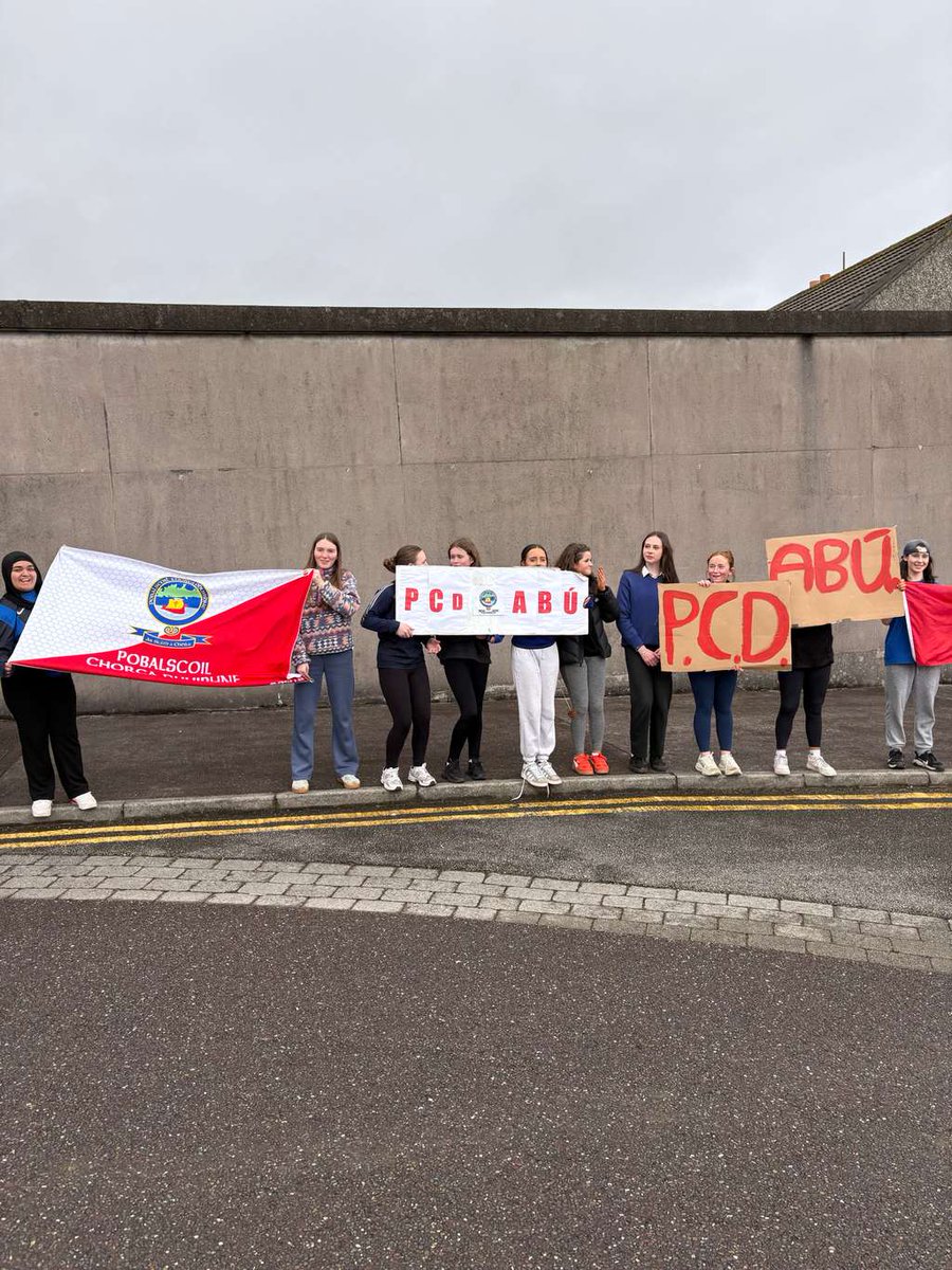 Pobalscoil Chorca Dhuibhne tweet media