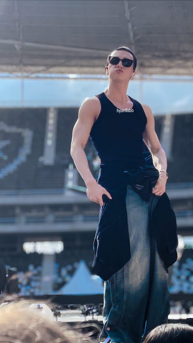 luana「 🌙 」VAI VER O SKZ tweet media