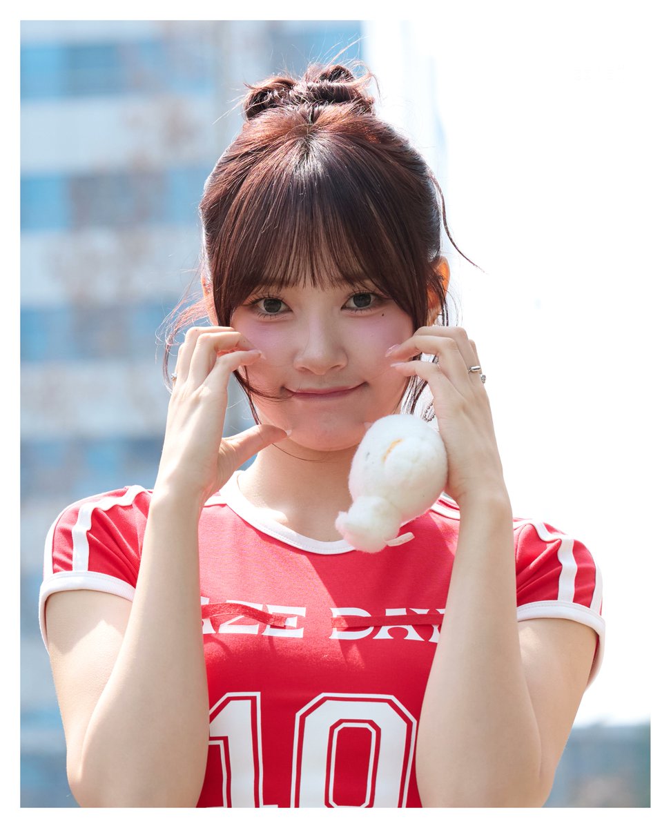 cawaii012486's tweet photo. 260326 MCOUNTDOWN
CSR(첫사랑)

#금희 #GEUMHEE
#CSR #첫사랑 https://t.co/ZZCp13eday