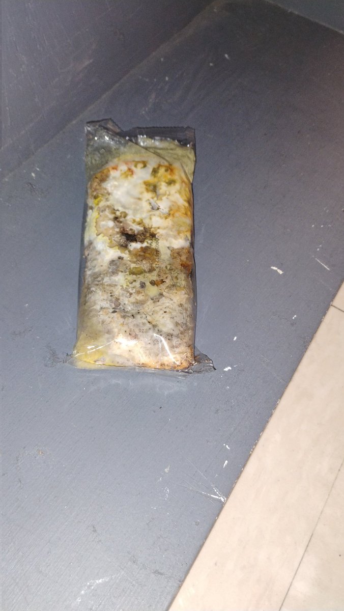 _itvaries's tweet photo. bouta munch on the #RotPocket 👀 https://t.co/dZK2n66aXF