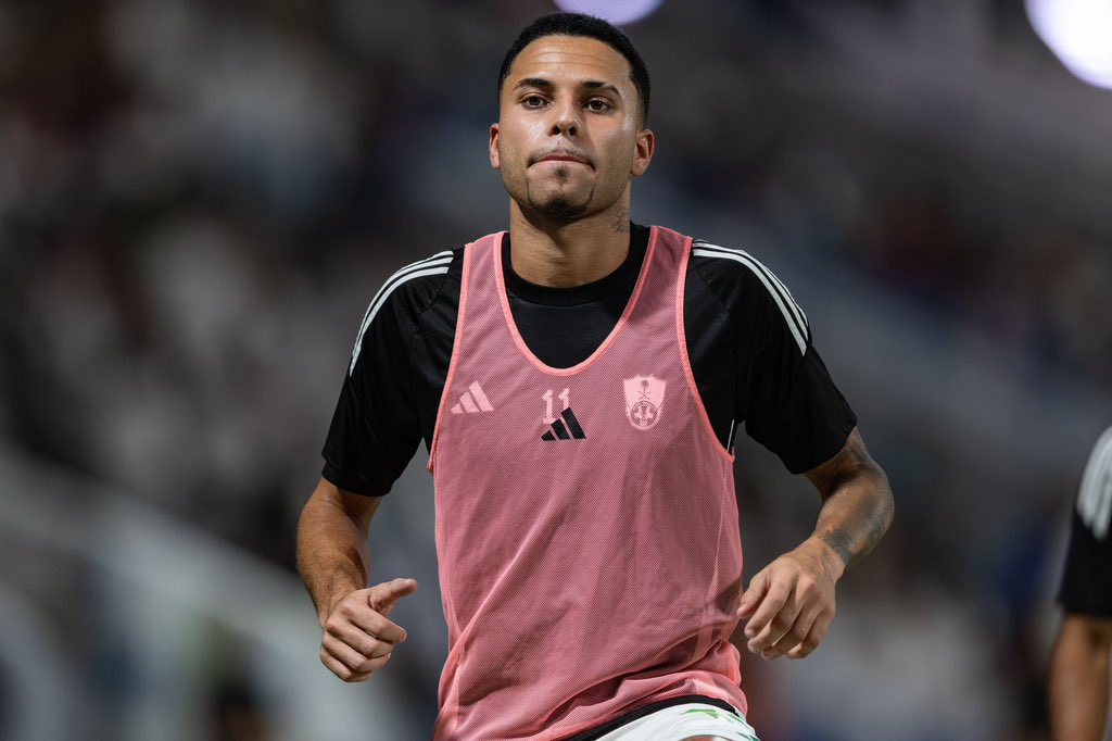 Ultras | مكتئب tweet media