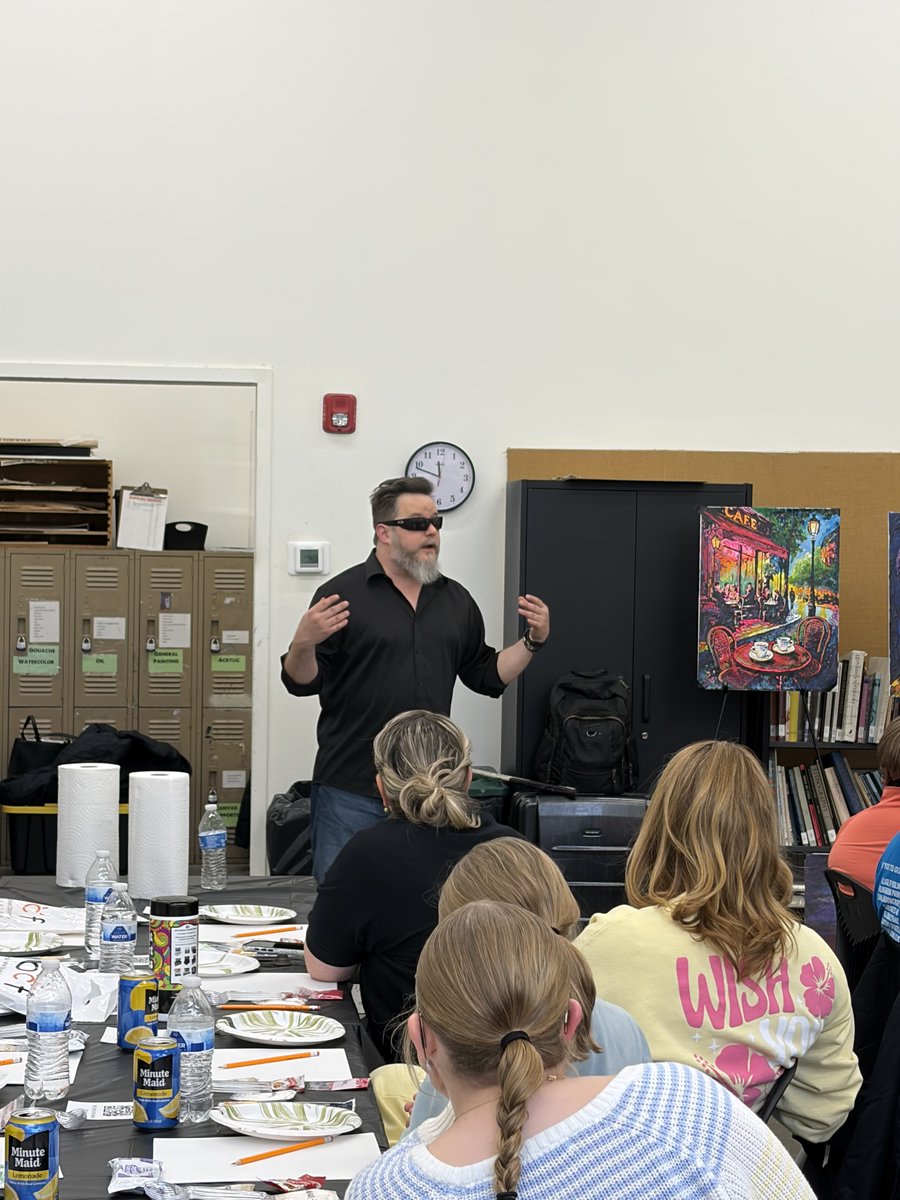 IBCFindy's tweet photo. Over the past two evenings, internationally acclaimed blind painter John  Bramblitt led a pair of his blindfold painting community workshops at the Indy Art Center and West Lafayette Intermediate School, giving attendees a chance to learn more about his process.

(Thread 1/3) https://t.co/yOenb5jiqb