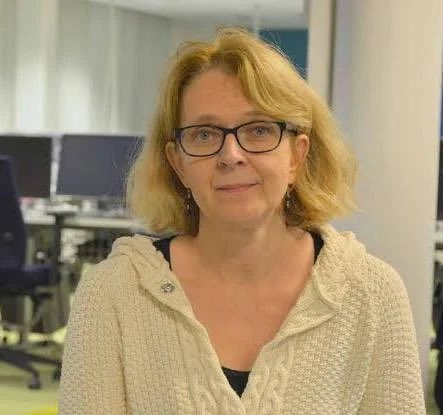 Nuorsuomalainen nupisee tweet media