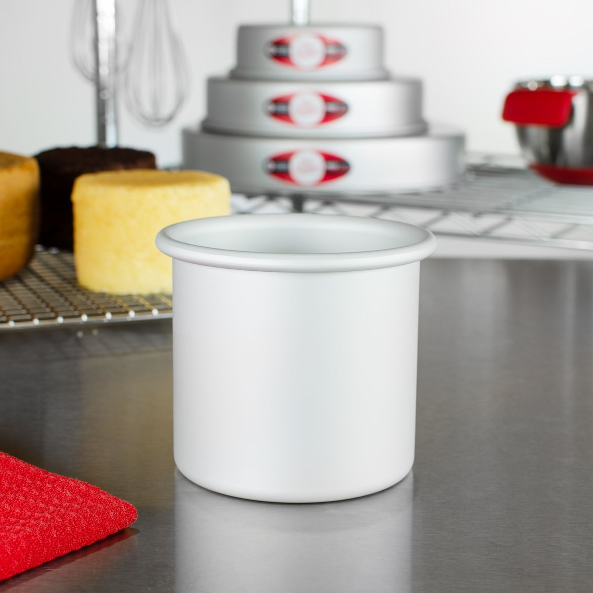 Mini cakes are a consistent trend! 
Bento boxes and personal celebration cakes fill bakery displays. Our 4-inch Round Cake Pans offer the same anodized aluminum performance as full-size pans in a compact footprint. Perfect for this boom.

Do you offer mini cakes yet?