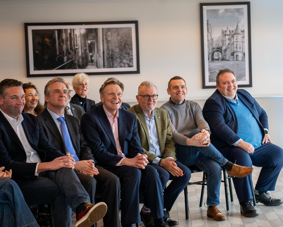 Douglas Ross tweet media