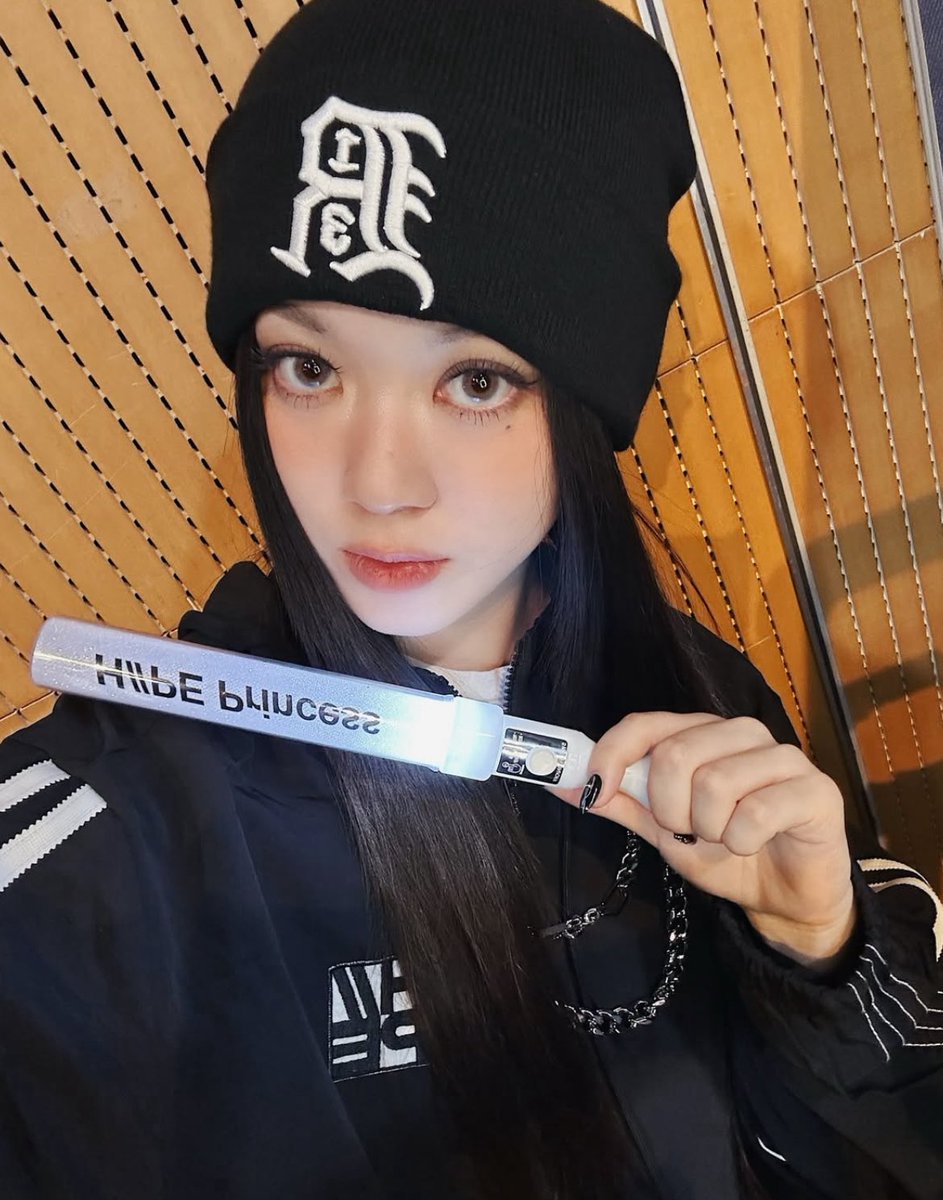 sawakocoo's tweet photo. 이언니 이제 아이돌 다 됏다  • • •

데이지 파트 많아진 것도 좋고 가사 대부분을 다 한국어로 채운거 보고 눈 돌아감 https://t.co/eFsehSdwJz