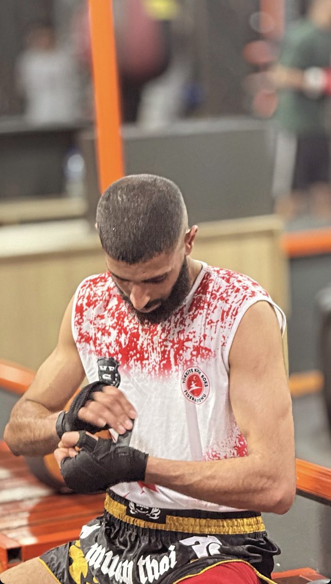 almahdowi's tweet photo. “إذا لم تكن مستعدًا للعمل بجد، فلا تتوقع أن تنجح.”

#muaythai #wbcmuaythai #kickboxing #mma #jeetkunedo https://t.co/EHKXzfXV9J