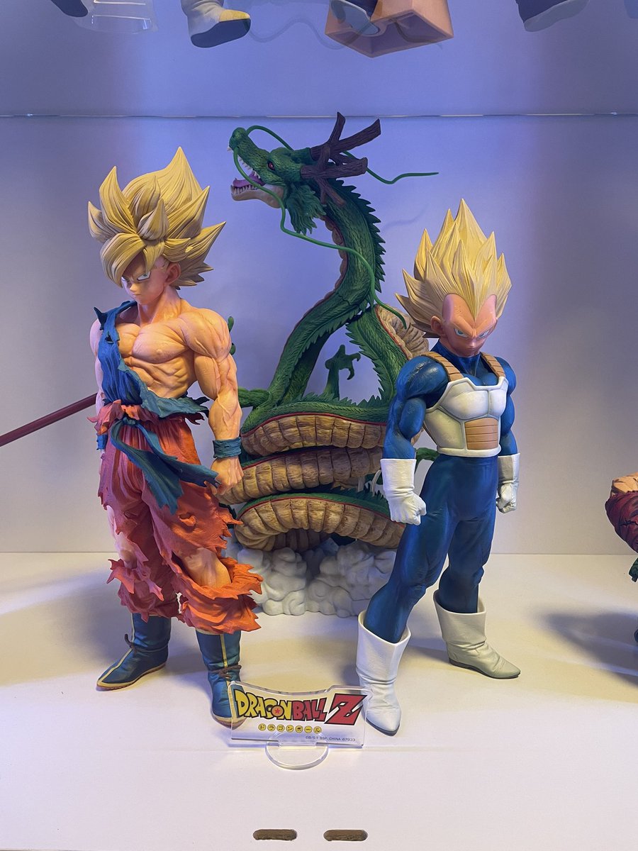 のらねこ tweet media