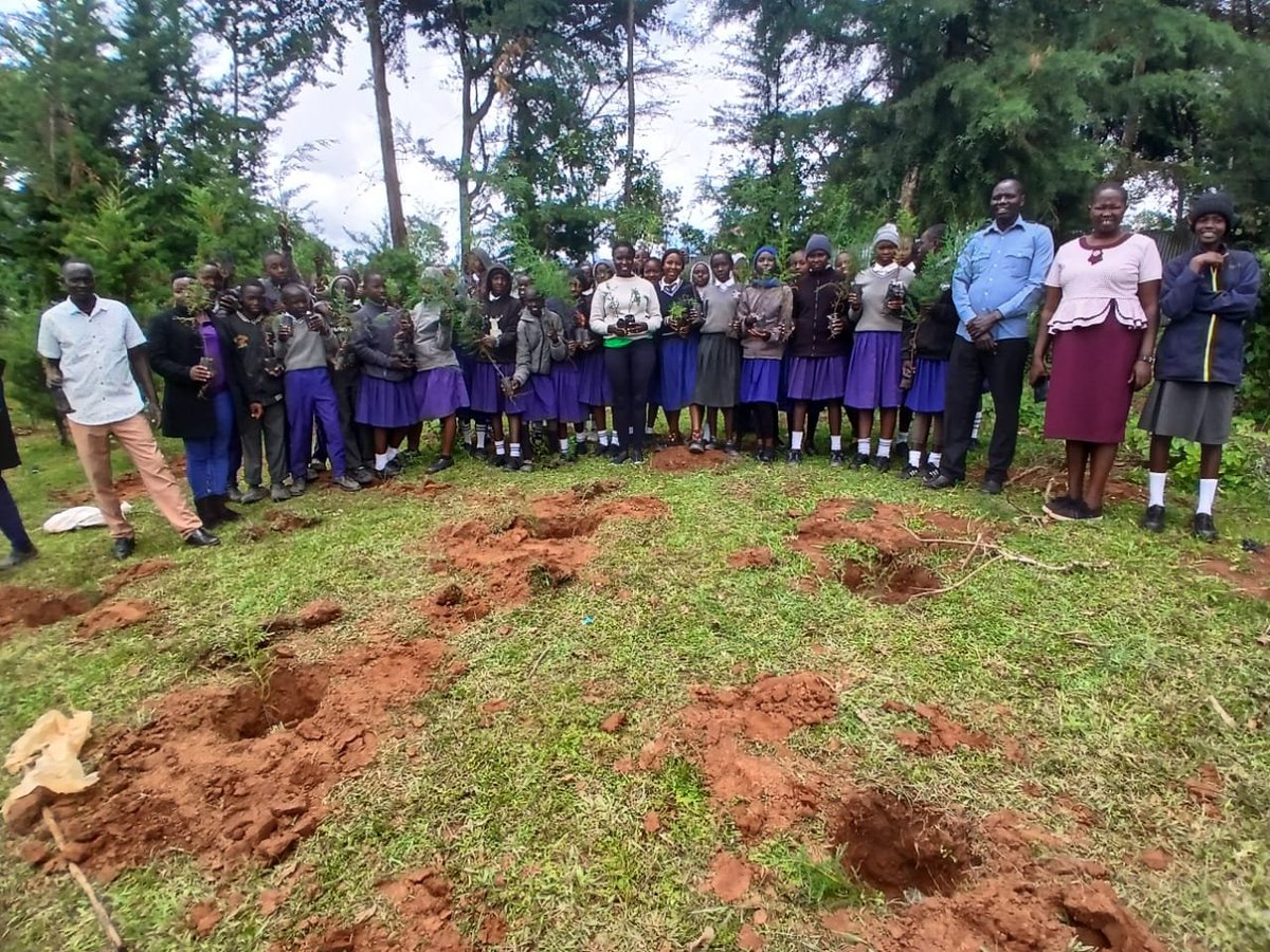 NACADAKenya's tweet photo. 🌱 GROWING CHANGE in West Pokot! 🌱

We were on the ground at Nasokol Comprehensive & Girls Senior Schools, planting 350 trees and planting seeds of wisdom. 🌳

Our message was clear:
🌿 Love your environment.
🚫 Say NO to alcohol & drug abuse.
Investing in our youth and our planet. 💪