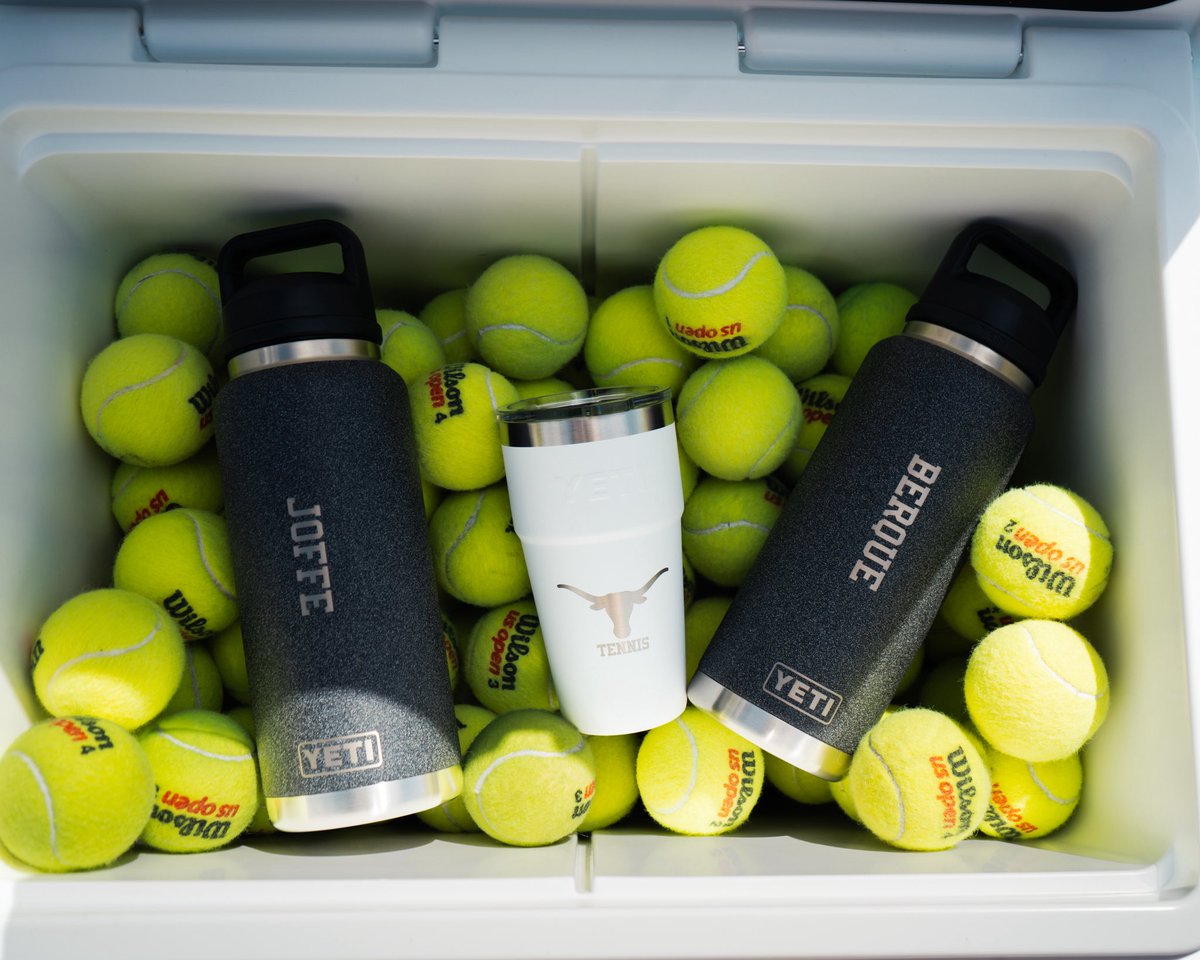 thank you <a href="/YETICoolers/">YETI</a> for the new swag 🤘

#HookEm