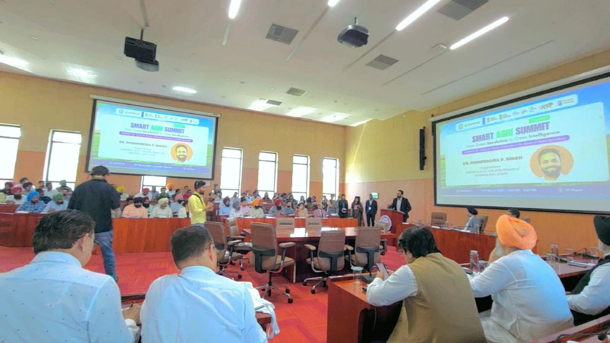 CropsInformati1's tweet photo. It's great to become a part of "Smart Agri Summit" held at #IIT ROPAR by https://t.co/DjRmQedTsa. it's great Initiative by #Ministery of eductaion under govt of india. #AI will play a great role in farming to survive 1.67Billion alives by 2050. We appreciate it. #farming https://t.co/PxZ7aqm3p0