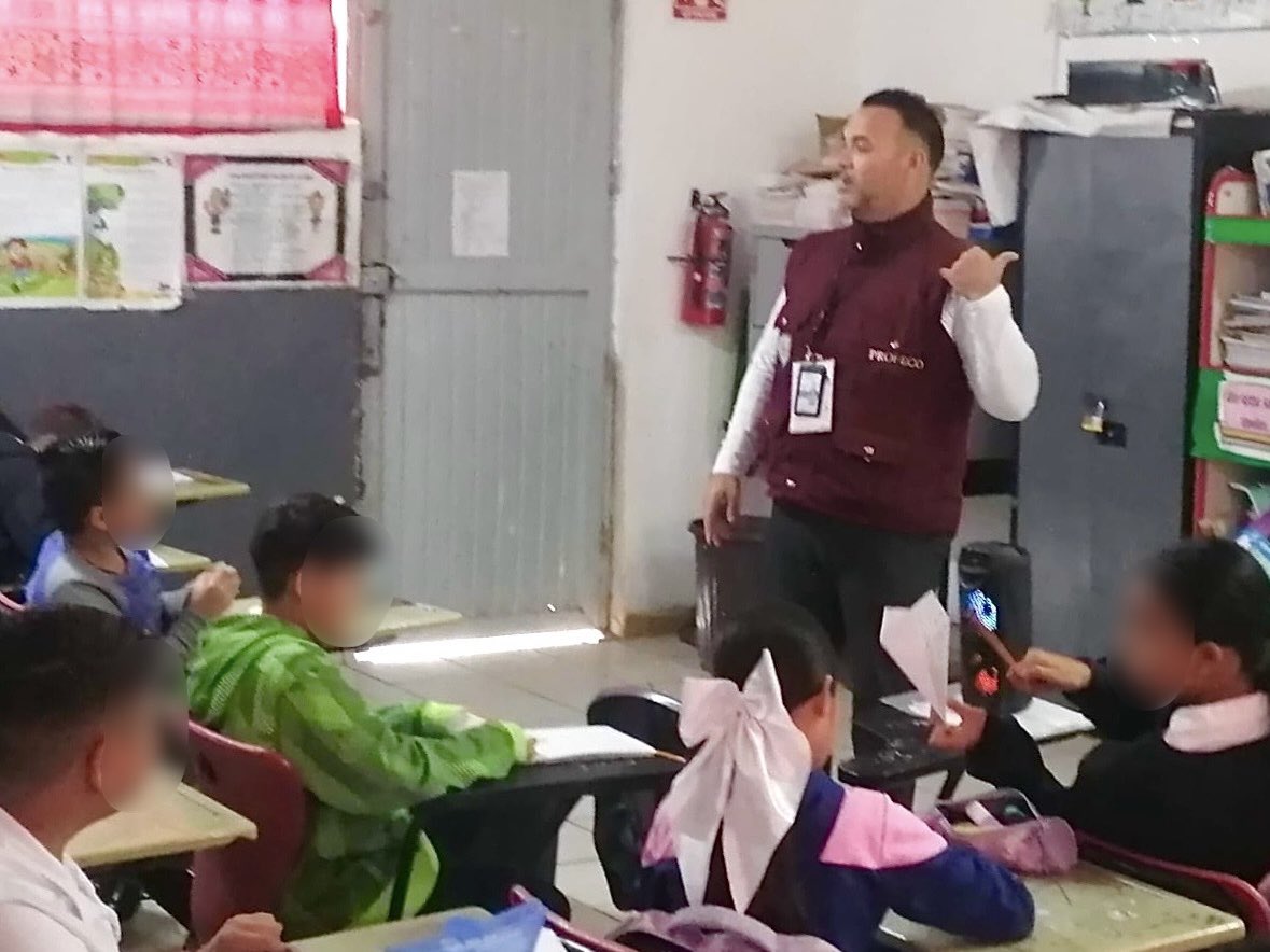 Ana Guízar V. tweet media