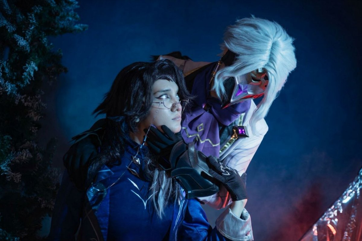 onlylonie's tweet photo. it doesn't take a killer to murder... 
ᅠᅠ...it only takes a reason to kill.

me as #Pantalone
@CactuussSnezhni as #Dottore

#dottolone #genshinimpact https://t.co/ucd13YDTVS