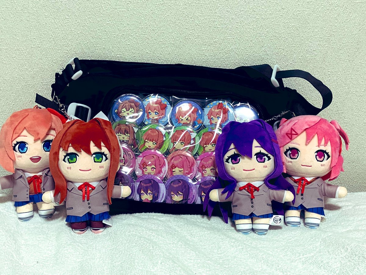 やちる tweet media