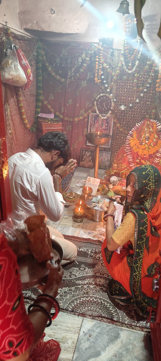 DevPosw's tweet image. आज चामुण्डा माता के मेले में पहुंचकर माता के चरणों मे धोक लगाकर आशीर्वाद लिया।
सभी क्षेत्रवासियों की खुशहाली और भविष्य कि मंगल कामना की । ❣️🚩🙏
#hilights #tranding #photooftheday