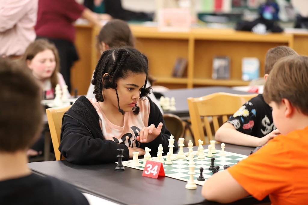 bcpsky's tweet image. ✨ District Chess Champs! ♟️

Congrats to our winners:
🏆 Crossroads (K-1, K-3, K-5)
🏆 Hebron Middle (K-8)
🏆 North Bullitt High (K-12)

Our students are proving to be Innovative Problem Solvers &amp;amp; Self-Directed Navigators! 🎓 #BCPS #MovingForward #ChessChampionship