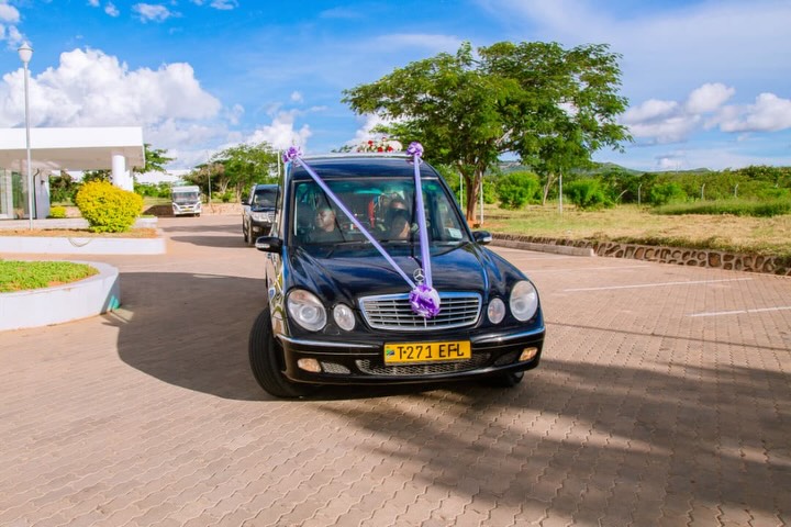 clickHabari tweet media