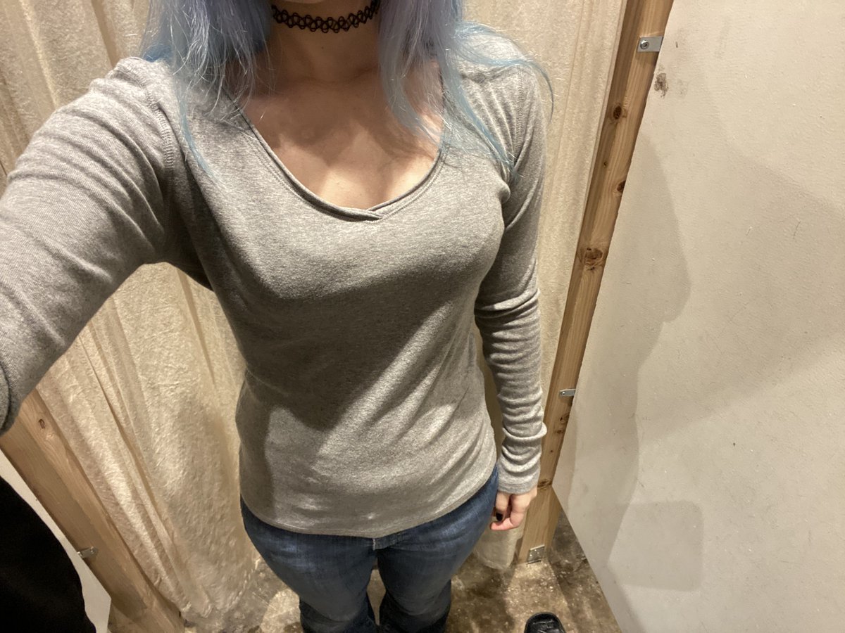 effffffffie's tweet photo. bought these at brandy the other day… please ignore how you can literally see my stomach through the shirt ew😭😭 also i saw a super pretty alt girl that looked bmi 15 and it made me wanna die https://t.co/4jdVx08qzs
