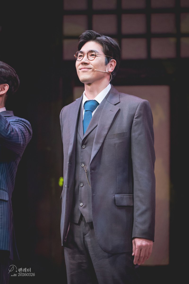 iian VIOLET tweet media