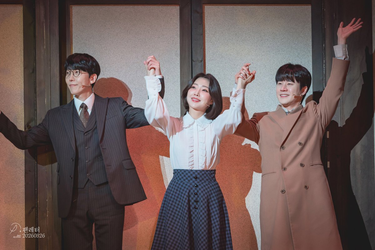 iian VIOLET tweet media