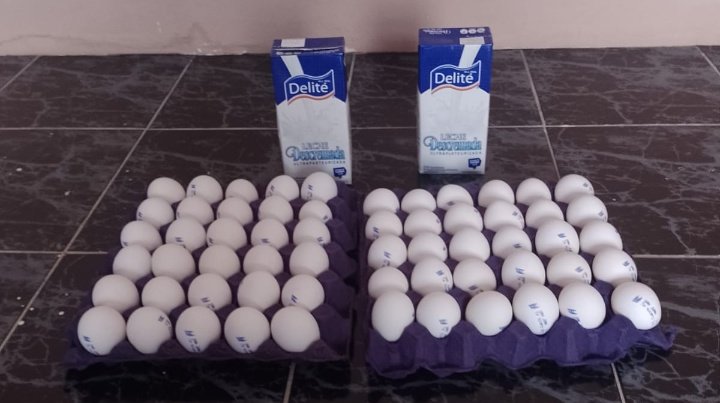 NenaVelasco32's tweet image. Qué diferencia entre un gobierno #Priísta como el de #ManoloJiménez que manda decir por medio de sus cómplices "ahí les manda 2 tapas de huevo y 2 lts de leche (vegetal) el gobernador" al gobierno de la #4T Pdta. @Claudiashein 🇲🇽 sin necesidad de exigir generales.
#CoahuilaSufre