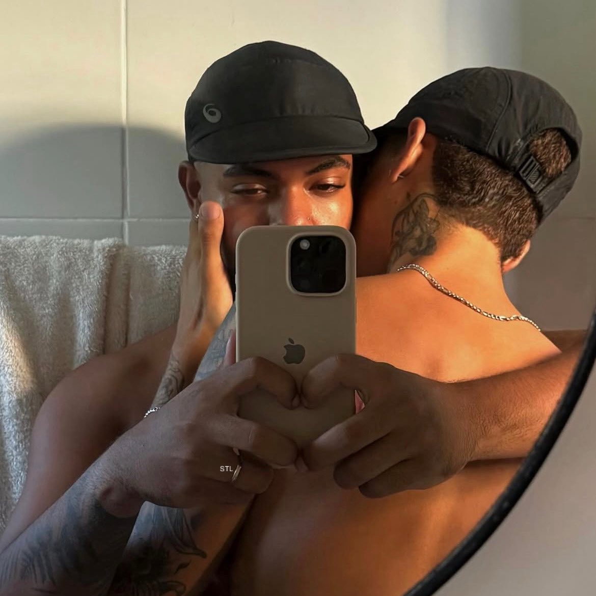 SUÍTE LOVE tweet media