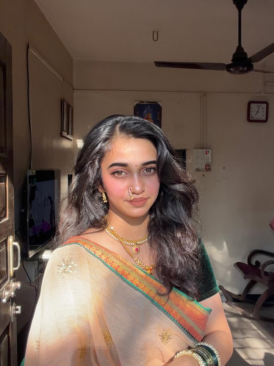 dude 🌚 tweet media