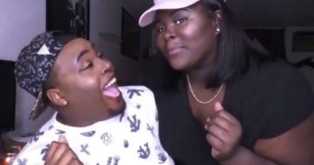 🥢🪭 tweet media