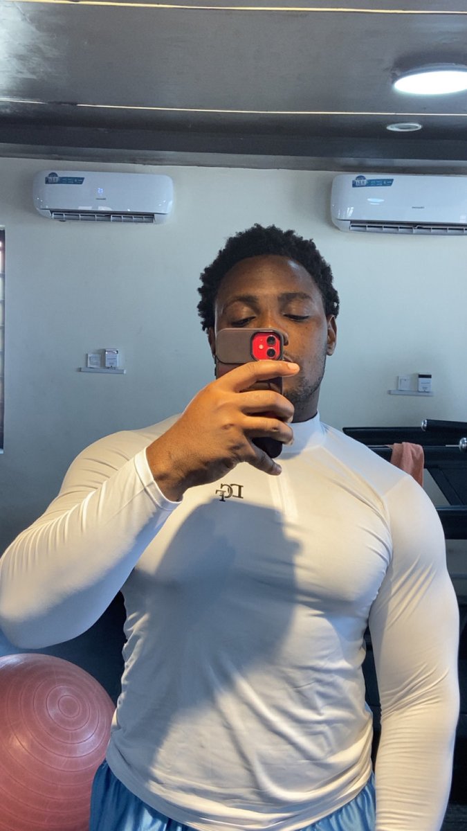 👑Crown tweet media