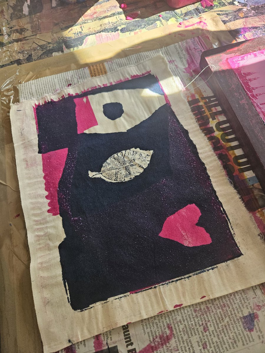 PATKingsSchool's tweet image. Our #screenprinting workshop was a success! What beautiful works of art @YSPsculpture 🎨☀️ #Creativity #BeKings