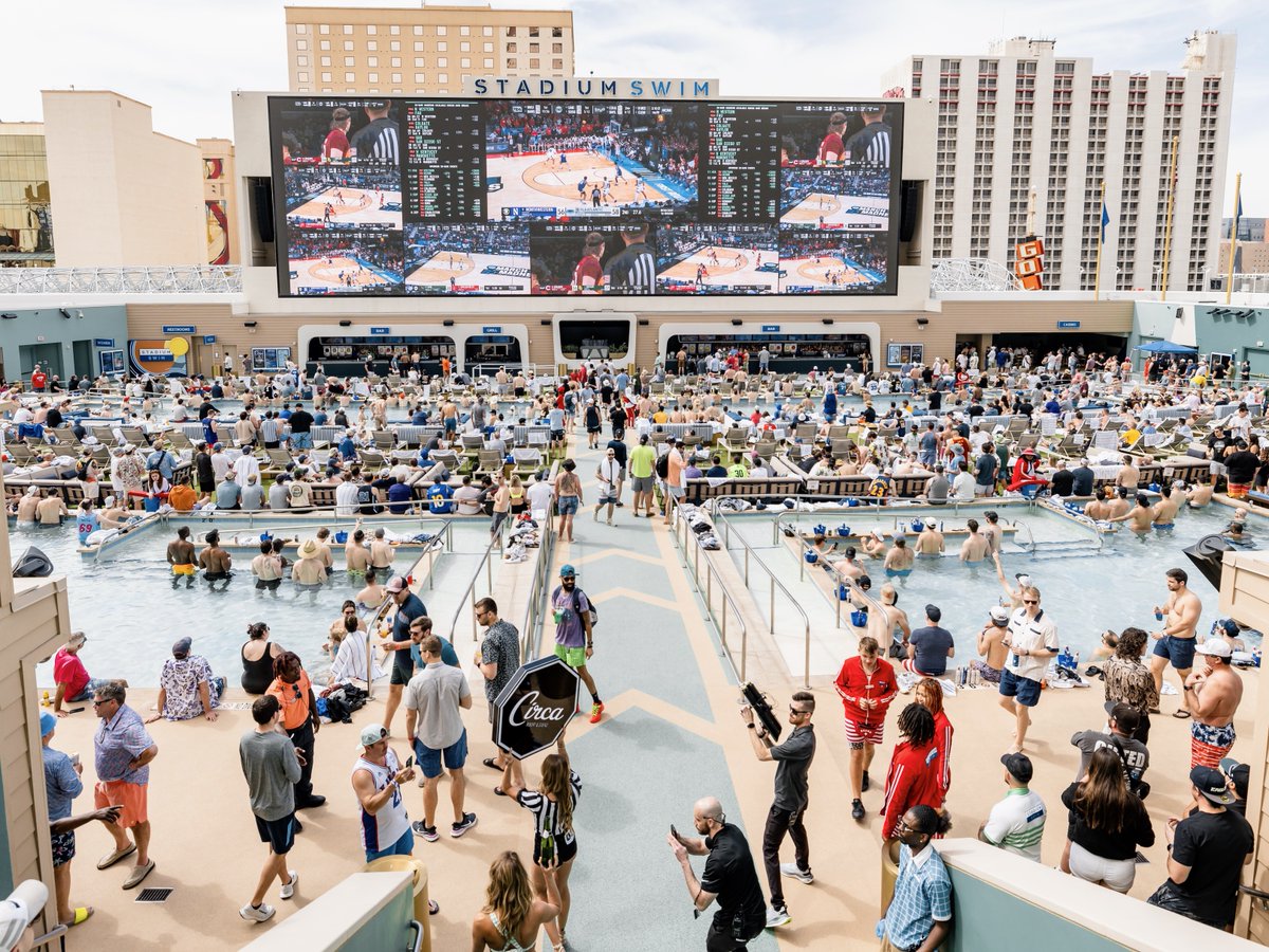 Circa Las Vegas tweet media