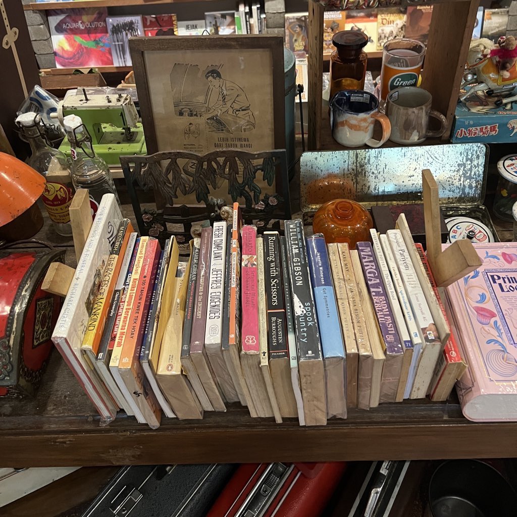 maeve ᓚᘏᗢ tweet media