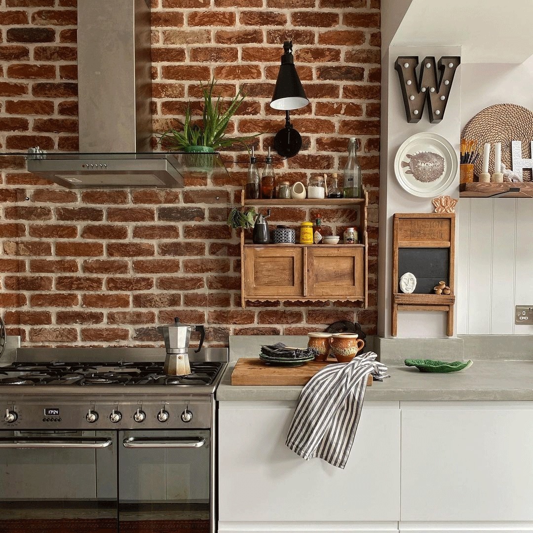 brickslipsuk's tweet photo. BrickSlips work really well in the kitchen, especially behind cooker hoods! What are you all cooking for Sunday dinner?
.
.
.
#happyplace #homecomforts #livingspace #countrycottagestyle #interiorstyling #cottageinteriors #cottagecore #countryhome #cosyhome #fallhome https://t.co/wfagtdGkRL