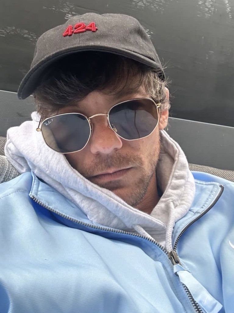 chiara²⁸ tweet media