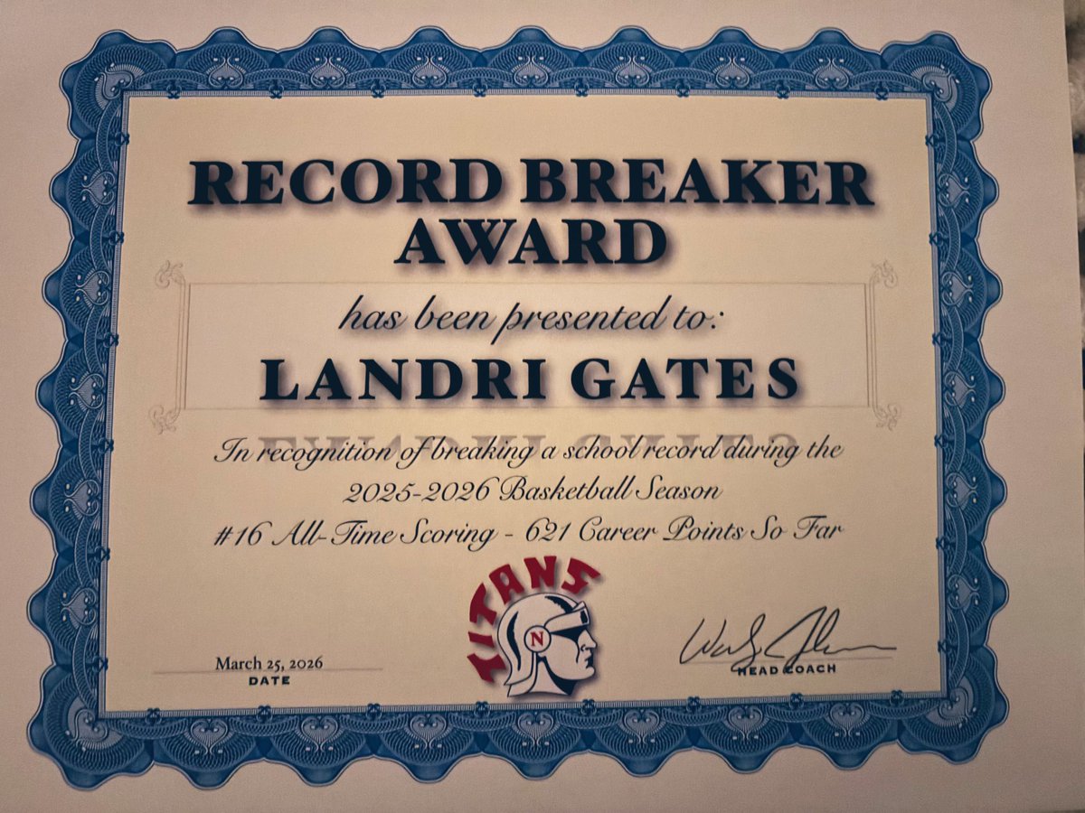 KindraGate84909's tweet photo. Basketball award banquet last night-

*Defensive MVP
*EMC all conference
*EMC academic all conference 
*Record breaker— #16 all time leading scoring-621 career points so far
* assist leader-70-2.6/game
*charge taken leader-3 https://t.co/wS3NnhHsyR