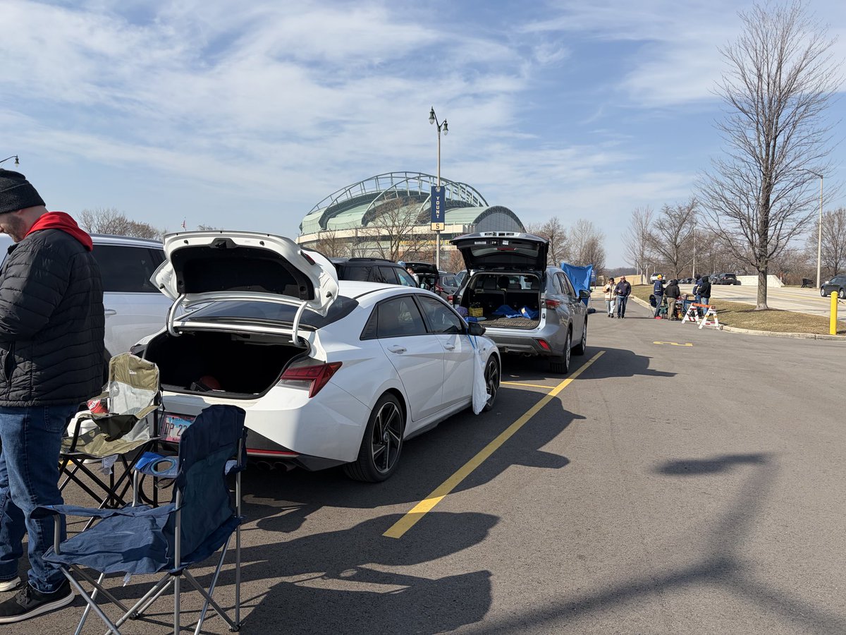 Bretthalamow tweet media