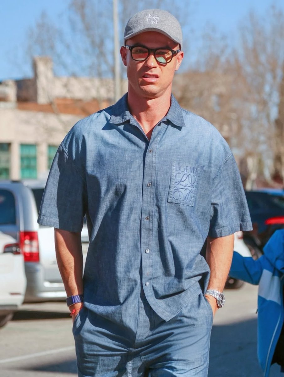 عالم القوت tweet media