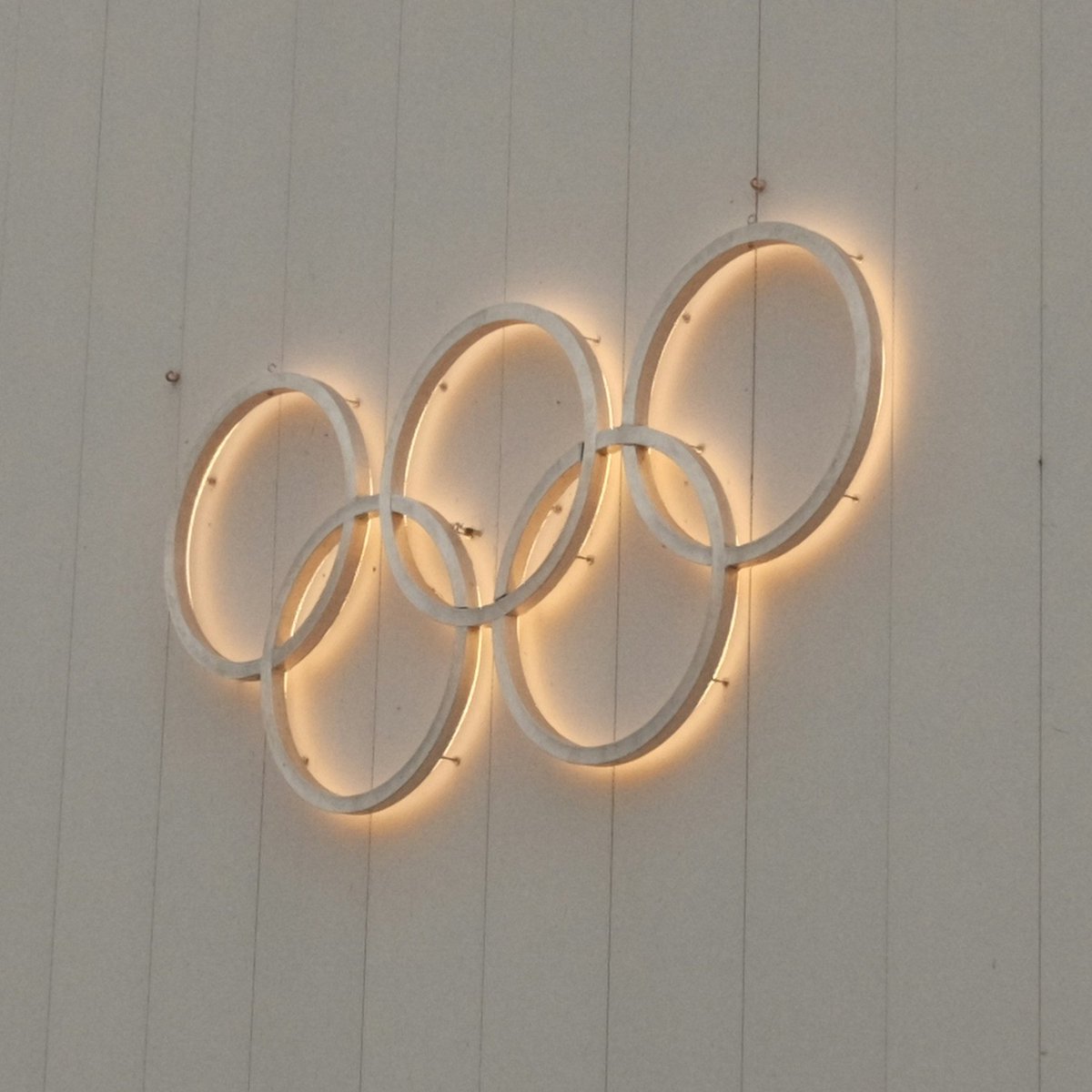 Hugo Gloss tweet media