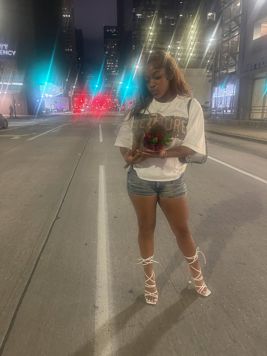 iiamk3_'s tweet photo. 03/25🎀🥳

#queenshit https://t.co/2HfEY0cuOn