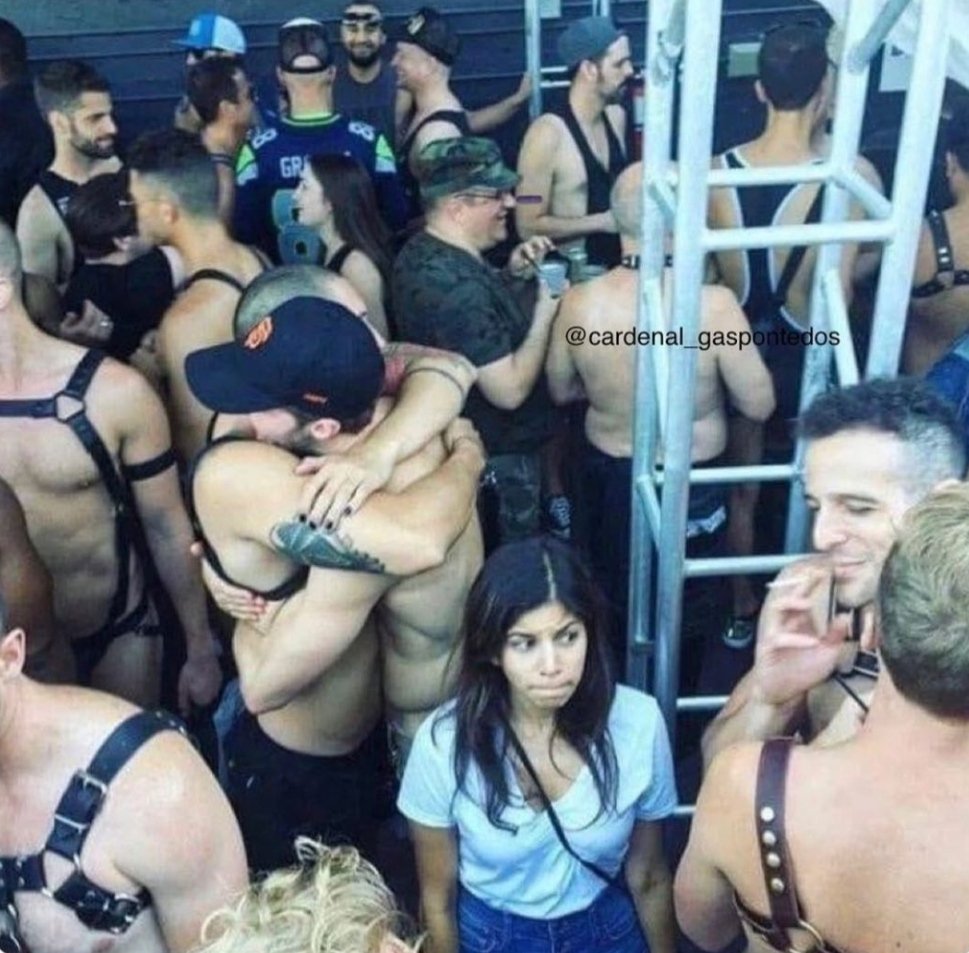 Cuando te invitan a un torneo de PADEL...